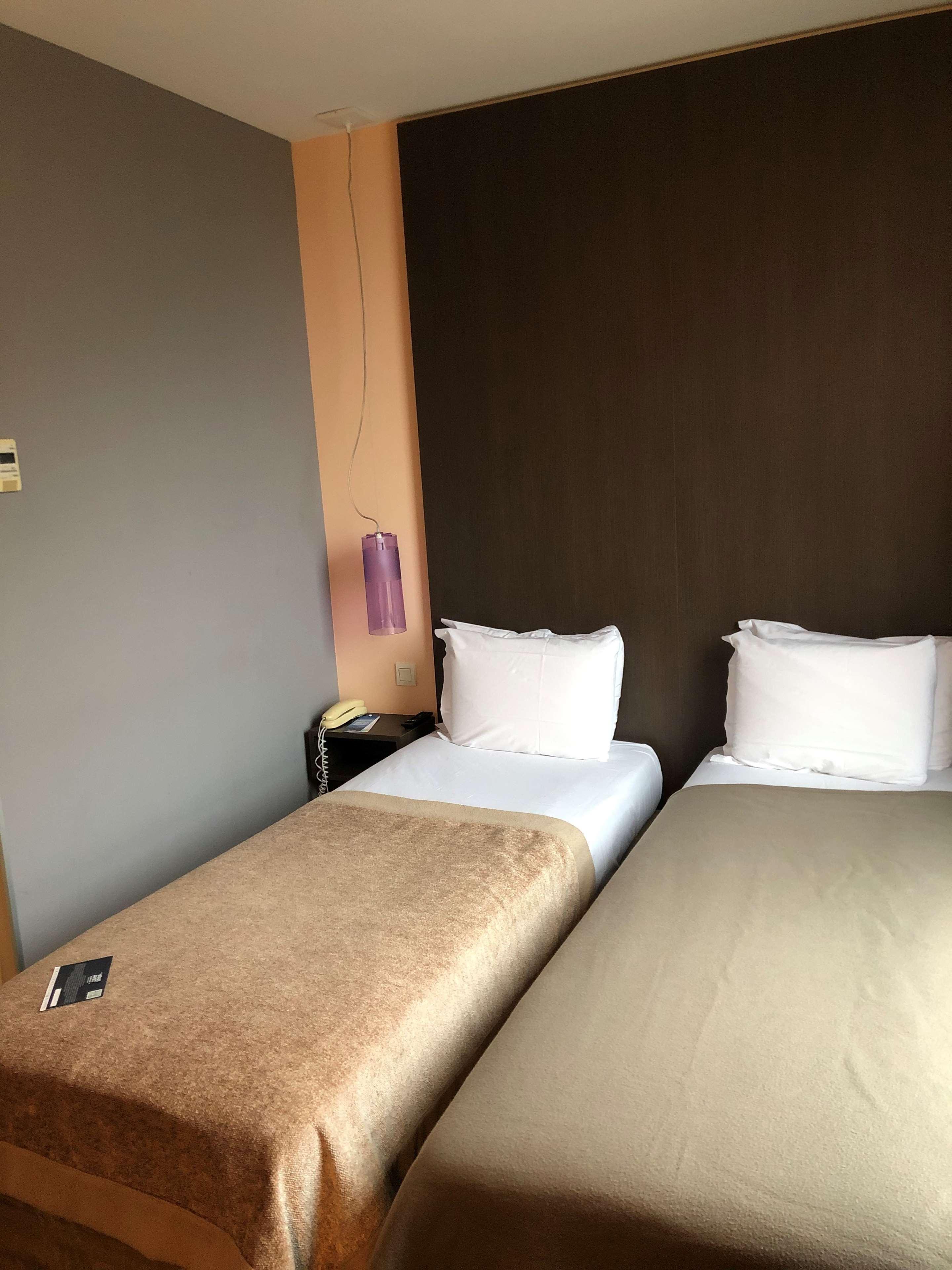 Kyriad Charleville Mezieres Екстер'єр фото