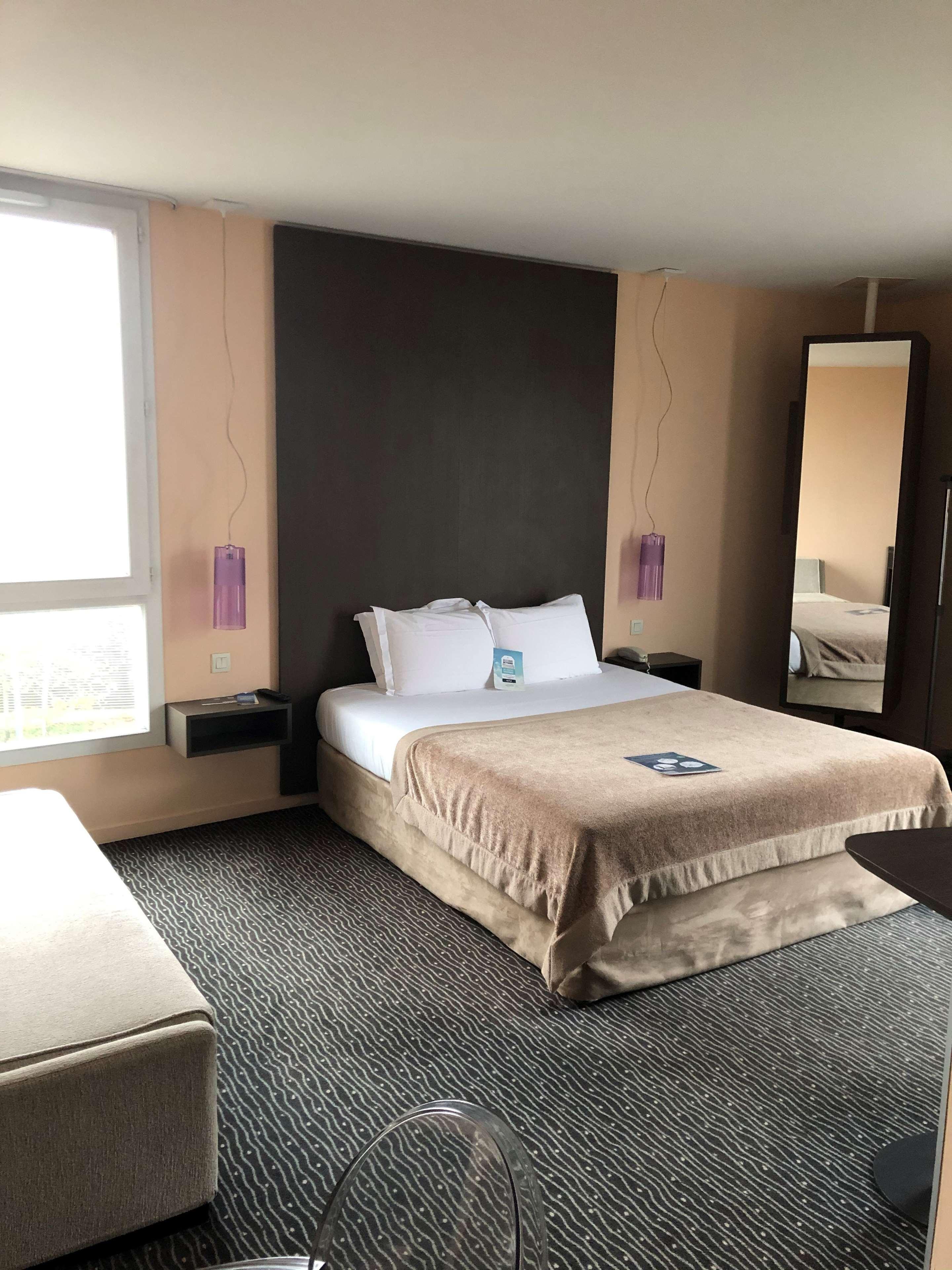 Kyriad Charleville Mezieres Екстер'єр фото