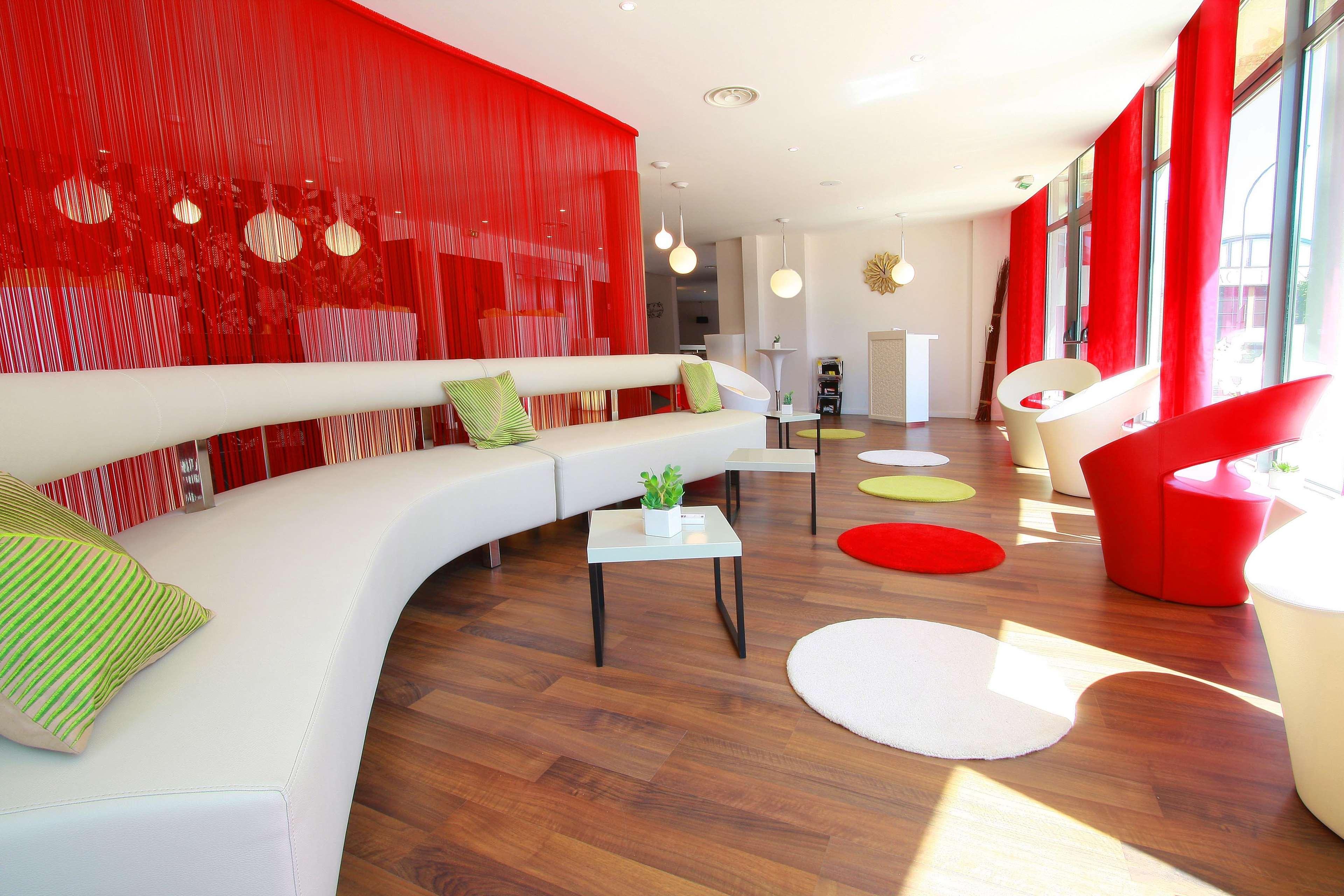 Kyriad Charleville Mezieres Екстер'єр фото