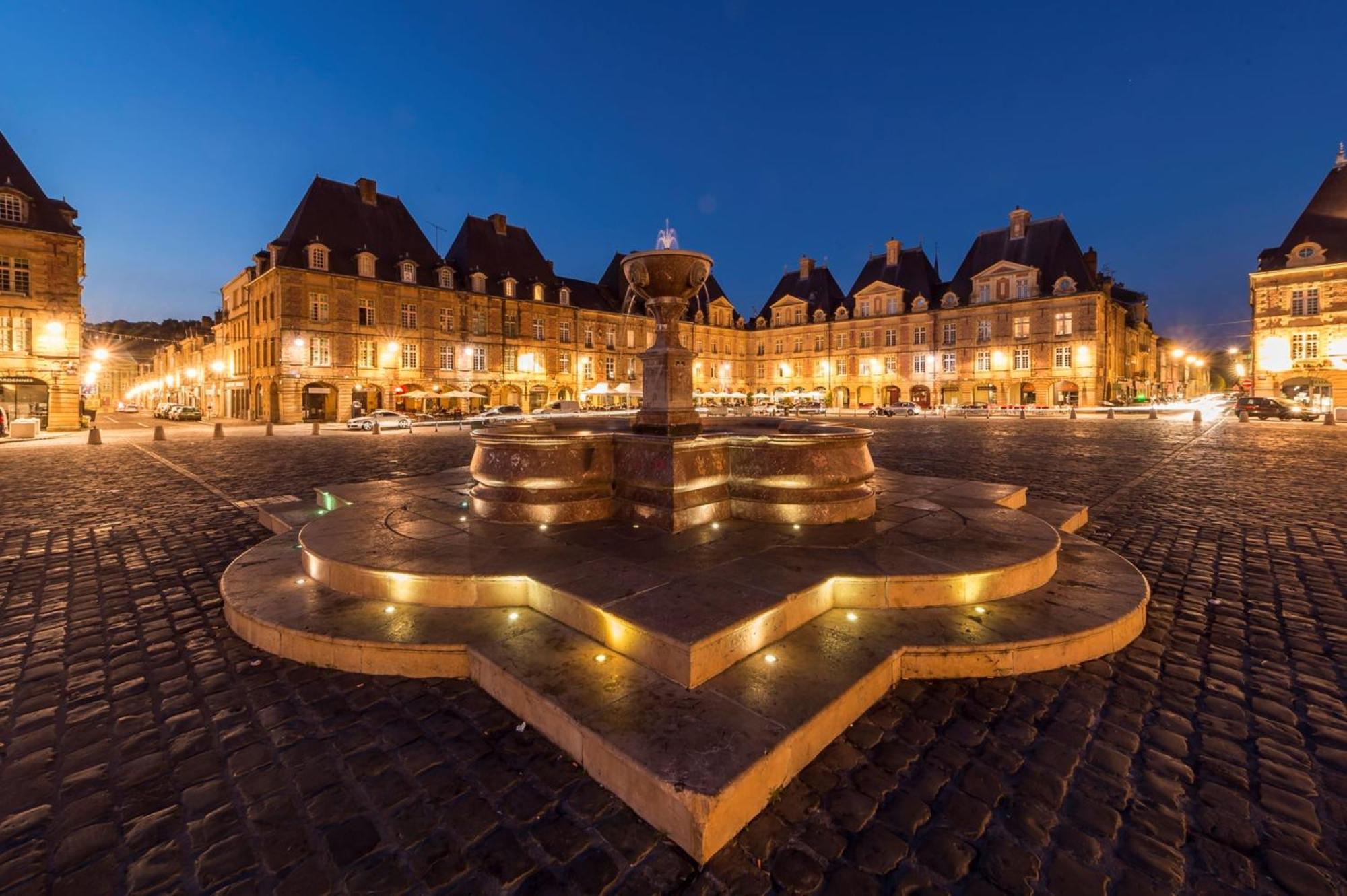 Kyriad Charleville Mezieres Екстер'єр фото