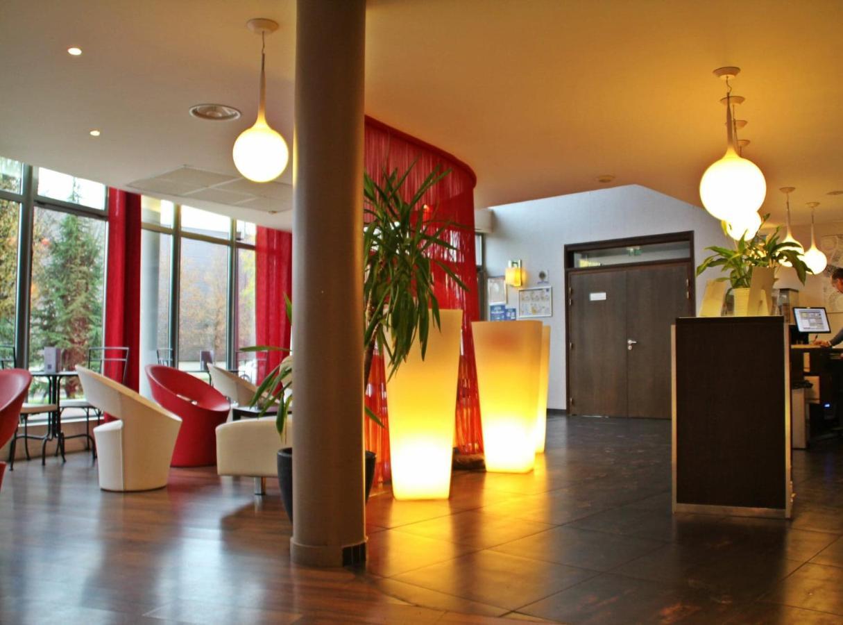 Kyriad Charleville Mezieres Екстер'єр фото